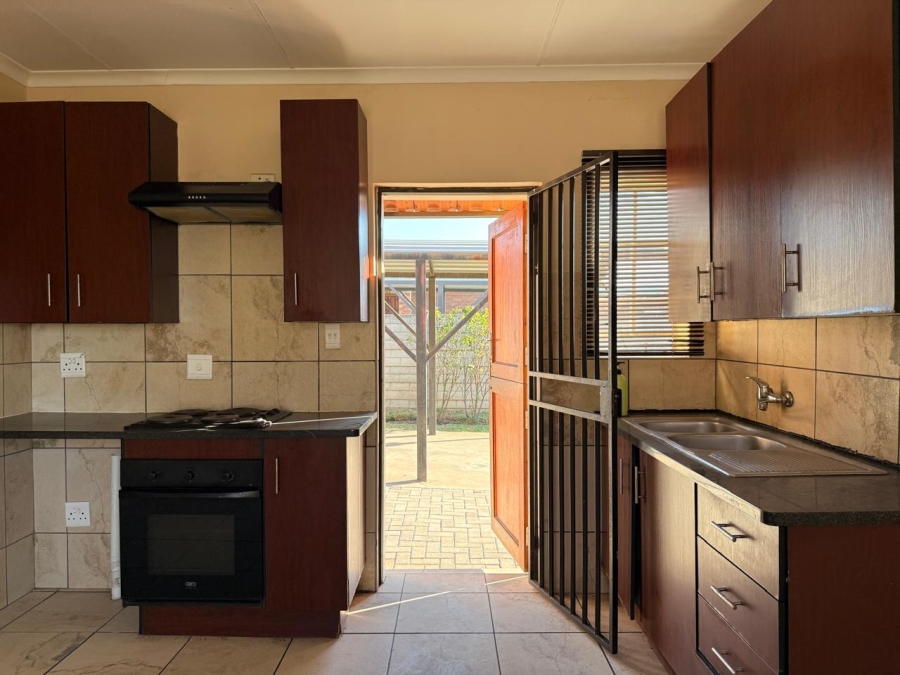 3 Bedroom Property for Sale in Waterval East North West